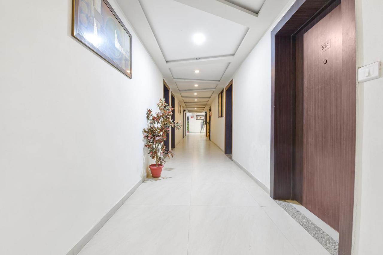 Fabhotel Skyland Ahmedabad Extérieur photo