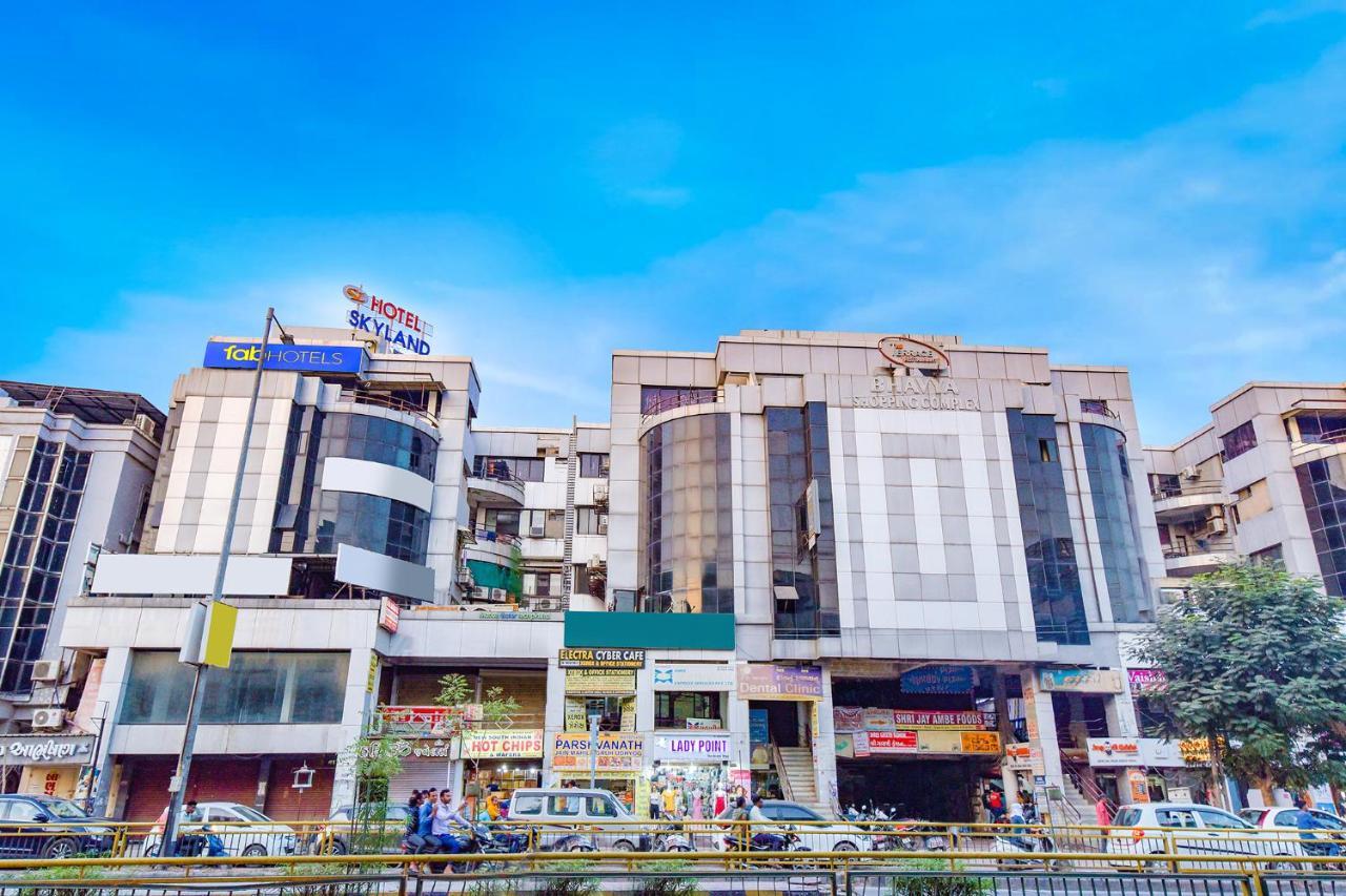 Fabhotel Skyland Ahmedabad Extérieur photo