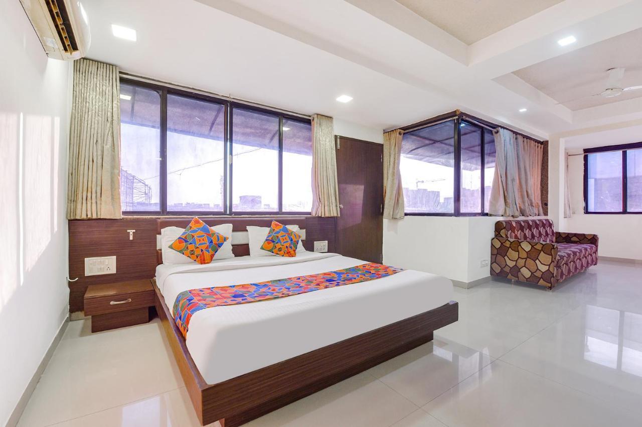 Fabhotel Skyland Ahmedabad Extérieur photo
