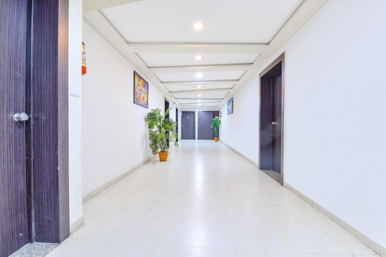 Fabhotel Skyland Ahmedabad Extérieur photo
